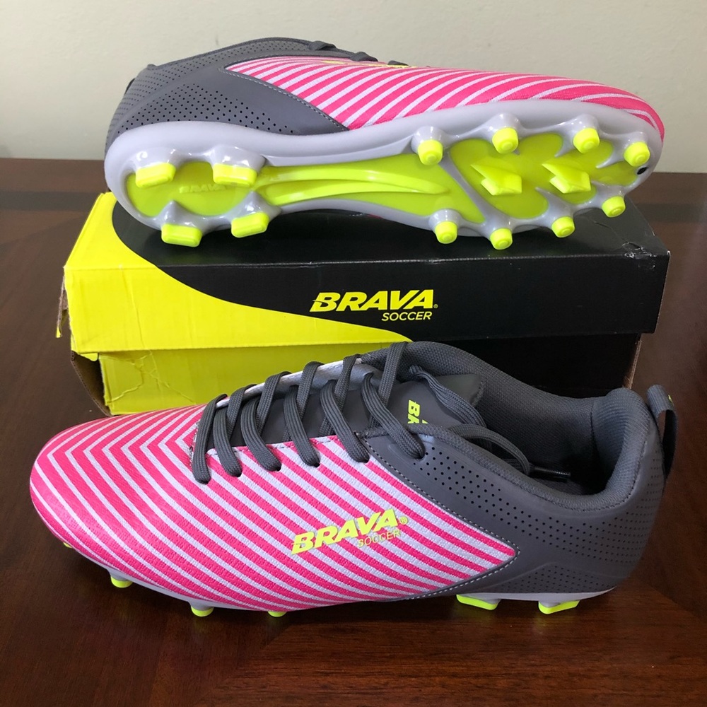 Brava Soccer Cleats - Picture 3 of 7